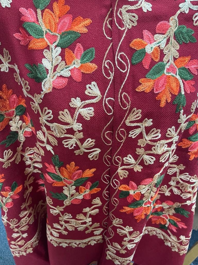 Maroon Stunning Kashmiri Master Craftsman Hand Embroidered Luxury Shawl Wrap Scarf
